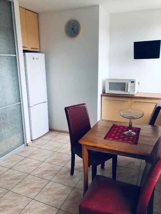 Apartamentai Klaipedos Senamiestyje Klaipeda Exterior foto